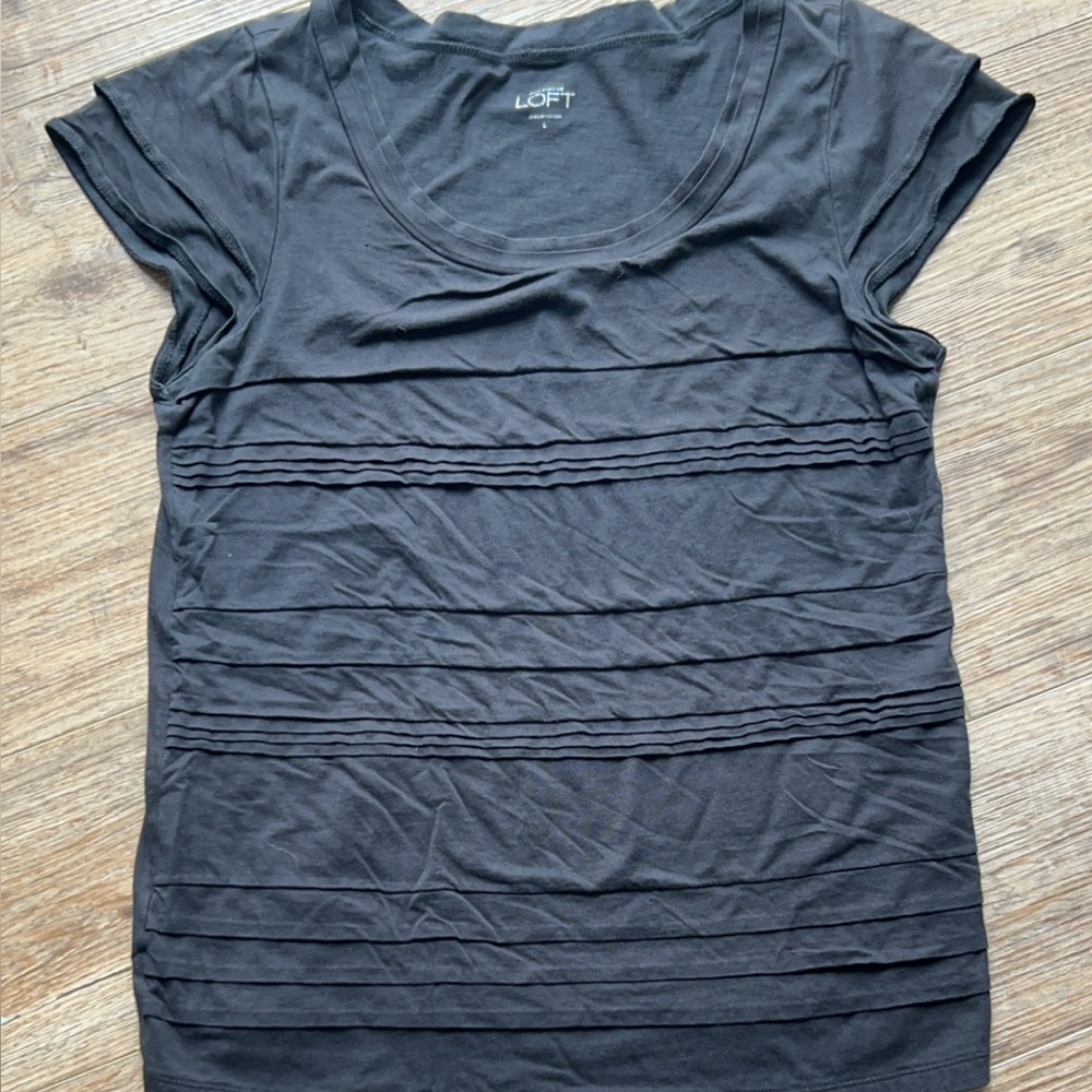 LOFT Charcoal Short Sleeve Top